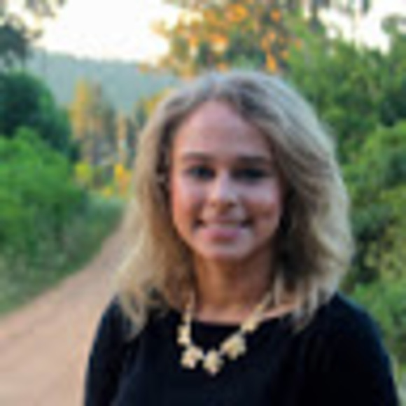 Meet your Posher, Lorna - Picture 1 of 1